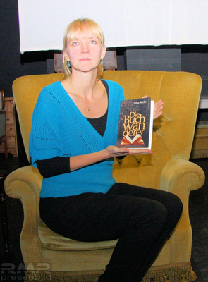 Buchautorin Britta Röder Foto: © Klaus Leitzbach / R98Bild Buchautorin Britta Röder - Foto von Klaus Leitzbach R98Bild